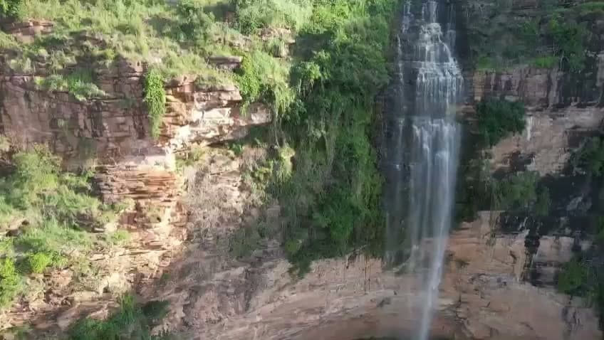 The escarpment waterfall